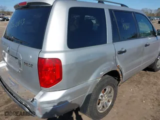 2004 Honda Pilot EX with VIN 2HKYF18524H576155, listed as a IAAI auction lot 41831888 with 999,999 mi miles. Bid and sale history available at carsss.com. Image 6.
