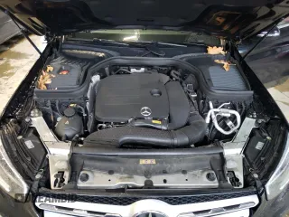2022 Mercedes-Benz GLC 300 z VIN W1N0G8EB5NV395185, wystawiony jako Copart lot #52590045 z przebiegiem 28 791 mil mil oraz Szkoda całkowita • Salvage title. Historia ofert i sprzedaży dostępna na DreamBid. Obrazek 12.