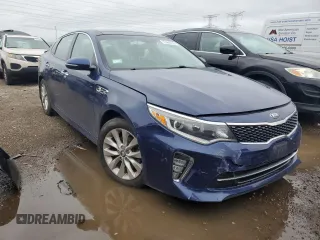 2018 Kia Optima LX z VIN 5XXGT4L30JG247411, wystawiony jako Copart lot #53566435 z przebiegiem 68 407 mil mil oraz Szkoda całkowita • Salvage title. Historia ofert i sprzedaży dostępna na DreamBid. Obrazek 4.