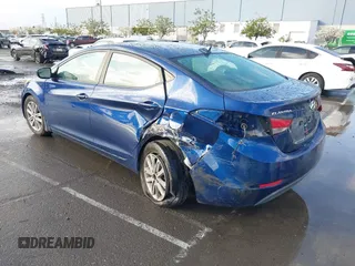 2015 Hyundai Elantra SE z VIN 5NPDH4AEXFH634973, wystawiony jako IAAI lot #41901961 z przebiegiem Nie podano mil oraz . Historia ofert i sprzedaży dostępna na DreamBid. Obrazek 3.