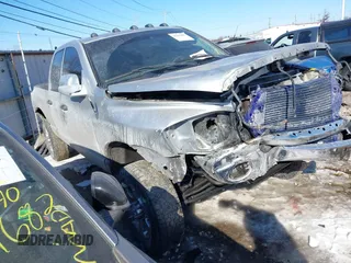 2006 Dodge Ram 2500 SLT with VIN 3D7KS28C86G210045, listed as a IAAI auction lot 41397807 with 256,112 mi miles. Bid and sale history available at carsss.com. Image 1.