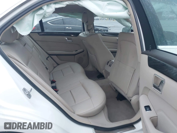 2016 Mercedes-Benz E-Class E 350 Luxury with VIN WDDHF8JB1GB240842, listed as a IAAI auction lot 41079330 with 46,322 mi miles. Bid and sale history available at carsss.com. Image 8.