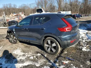 2021 Volvo XC40 Momentum with VIN YV4162UK3M2456124, listed as a Copart auction lot 41666365 with 20,542 mi miles and Salvage Title. Bid and sale history available at carsss.com. Image 2.