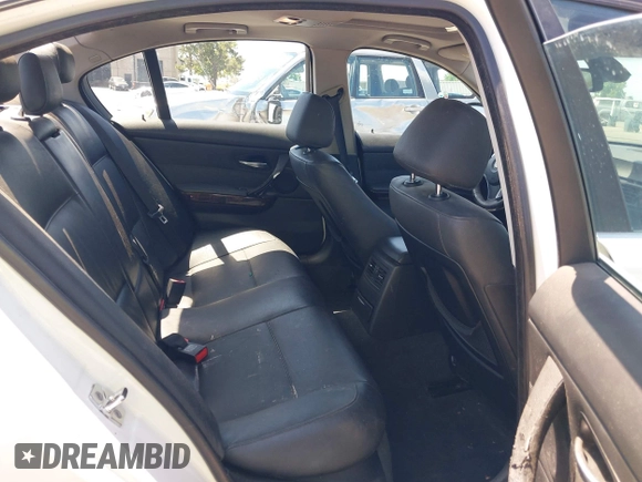 2008 BMW 3 Series 335i с VIN WBAVB77528NH78762, выставлен на аукционе IAAI как лот 42414203 с пробегом 138 115 миль миль и . История ставок и продаж доступна на DreamBid. Изображение 8.
