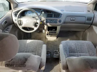 2001 Toyota Sienna LE with VIN 4T3ZF13C61U362980, listed as a Copart auction lot 71986484 with 188,556 mi miles and Salvage Title. Bid and sale history available at carsss.com. Image 8.