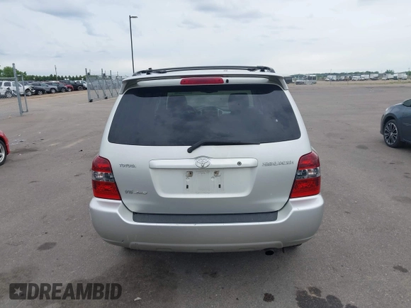 2004 Toyota Highlander с VIN JTEEP21A040055165, выставлен на аукционе IAAI как лот 42346273 с пробегом 198 565 миль миль и . История ставок и продаж доступна на DreamBid. Изображение 16.