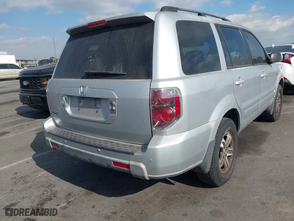 2008 Honda Pilot EX-L with VIN 5FNYF28558B012817, listed as a IAAI auction lot 41353216 with 233,854 mi miles. Bid and sale history available at carsss.com. Image 4.