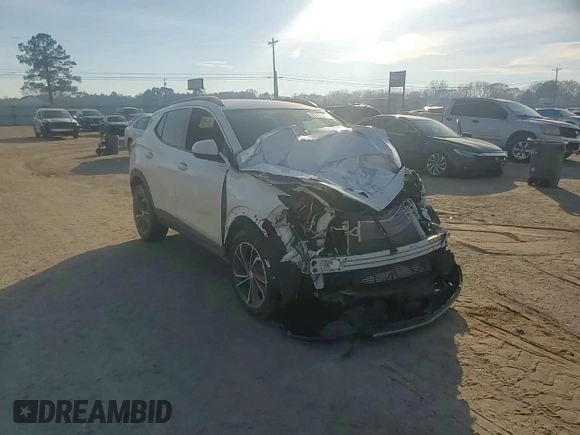2021 Buick Encore GX Essence z VIN KL4MMFSL0MB179306, wystawiony jako Copart lot #87727245 z przebiegiem 70 332 mil mil oraz Nie do naprawy • Non repairable. Historia ofert i sprzedaży dostępna na DreamBid. Obrazek 12.