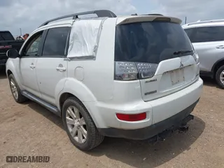 2013 Mitsubishi Outlander SE with VIN JA4AS3AW0DU003394, listed as a IAAI auction lot 42081015 with 80,413 mi miles. Bid and sale history available at carsss.com. Image 6.