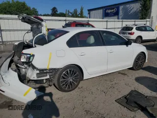 2015 Volkswagen Jetta SE с VIN 3VWD17AJ4FM328801, выставлен на аукционе Copart как лот 52684145 с пробегом 140 860 миль миль и Списание • Salvage title. История ставок и продаж доступна на DreamBid. Изображение 3.