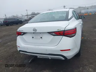 2022 Nissan Sentra SV z VIN 3N1AB8CV3NY307506, wystawiony jako IAAI lot #41830376 z przebiegiem 6 899 mil mil oraz . Historia ofert i sprzedaży dostępna na DreamBid. Obrazek 16.