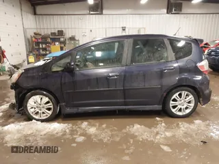 2010 Honda Fit Sport с VIN JHMGE8H47AC013526, выставлен на аукционе IAAI как лот 41617145 с пробегом 108 459 миль миль и . История ставок и продаж доступна на DreamBid. Изображение 14.