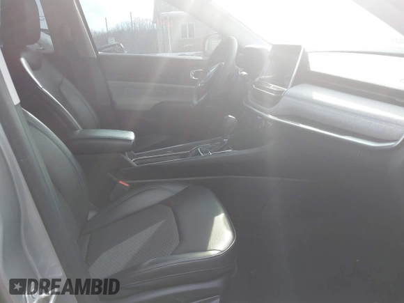 2022 Jeep Compass Latitude с VIN 3C4NJDBB4NT131810, выставлен на аукционе IAAI как лот 41380330 с пробегом 63 588 миль миль и . История ставок и продаж доступна на DreamBid. Изображение 5.