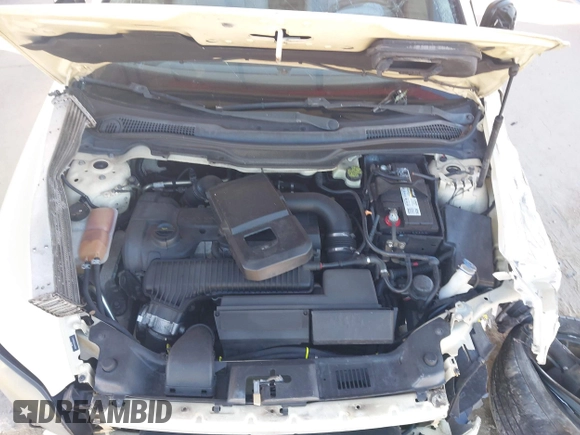 2010 Volvo C70 with VIN YV1672MC0AJ090939, listed as a IAAI auction lot 40903923 with 107,070 mi miles. Bid and sale history available at carsss.com. Image 10.