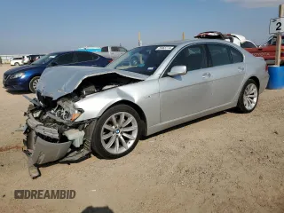 2008 BMW 7 Series 750i with VIN WBAHL83508DT13048, listed as a Copart auction lot 70463774 with 140,781 mi miles and Salvage Title. Bid and sale history available at carsss.com. Image 1.