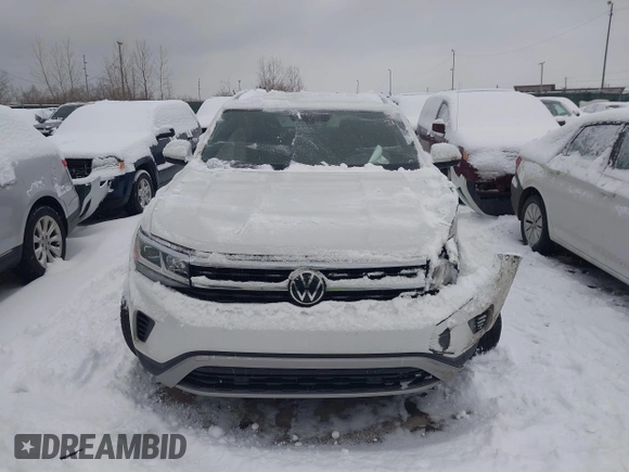 2020 Volkswagen Atlas SE with VIN 1V21E2CA8LC209865, listed as a IAAI auction lot 41245990 with 53,239 mi miles and . Bid and sale history available at DreamBid. Image 11.