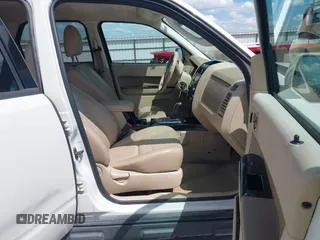 2011 Ford Escape Limited z VIN 1FMCU0EG4BKA38230, wystawiony jako IAAI lot #42274723 z przebiegiem 181 000 mil mil oraz . Historia ofert i sprzedaży dostępna na DreamBid. Obrazek 5.