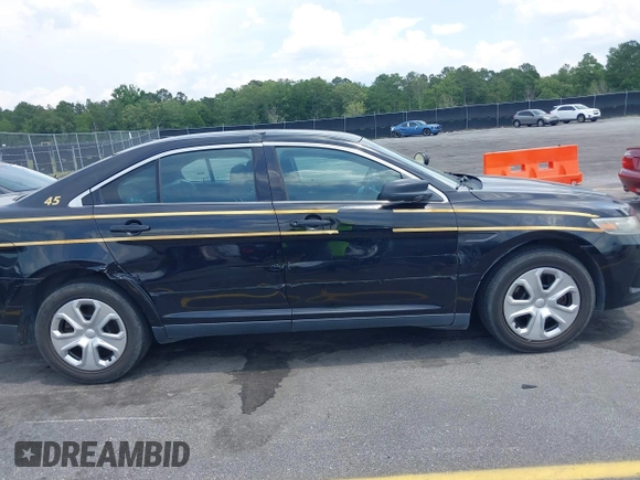 2015 Ford Police Interceptor с VIN 1FAHP2MKXFG190451, выставлен на аукционе IAAI как лот 42292347 с пробегом 121 164 миль миль и . История ставок и продаж доступна на DreamBid. Изображение 13.