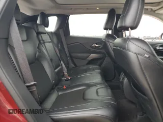 2019 Jeep Cherokee Latitude Plus z VIN 1C4PJLLN3KD172295, wystawiony jako Copart lot #55422315 z przebiegiem 107 676 mil mil oraz Szkoda całkowita • Salvage title. Historia ofert i sprzedaży dostępna na DreamBid. Obrazek 11.