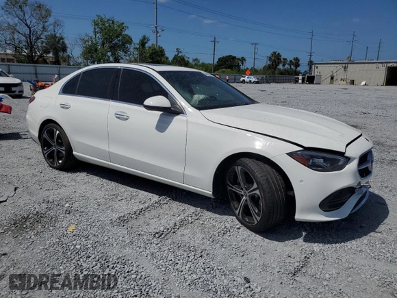 2024 Mercedes-Benz C 300 z VIN W1KAF4GB8RR222009, wystawiony jako Copart lot #54922555 z przebiegiem 5 561 mil mil oraz Szkoda całkowita • Salvage title. Historia ofert i sprzedaży dostępna na DreamBid. Obrazek 4.