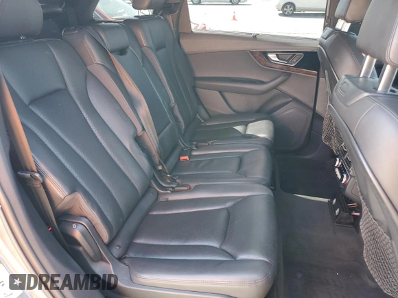 2017 Audi Q7 Premium Plus z VIN WA1LAAF72HD029468, wystawiony jako Copart lot #52747725 z przebiegiem 117 673 mil mil oraz Nie do naprawy • Non repairable. Historia ofert i sprzedaży dostępna na DreamBid. Obrazek 11.