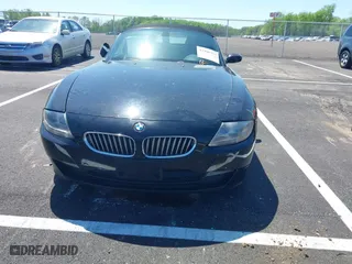 2007 BMW Z4 3.0si with VIN 4USBU53567LX02991, listed as a IAAI auction lot 41990352 with 86,329 mi miles. Bid and sale history available at carsss.com. Image 12.