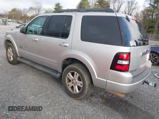 2007 Ford Explorer XLT with VIN 1FMEU73E97UB44364, listed as a IAAI auction lot 41939059 with 193,812 mi miles. Bid and sale history available at carsss.com. Image 3.