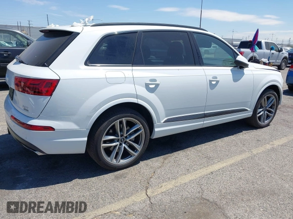 2017 Audi Q7 Prestige with VIN WA1VAAF72HD035098, listed as a IAAI auction lot 42664203 with 49,279 mi miles and . Bid and sale history available at DreamBid. Image 4.