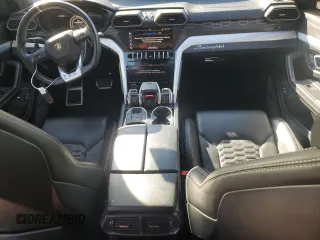 2019 Lamborghini Urus z VIN ZPBUA1ZL4KLA01017, wystawiony jako Copart lot #45752215 z przebiegiem 64 119 mil mil oraz Tytuł czysty. Historia ofert i sprzedaży dostępna na DreamBid. Obrazek 8.