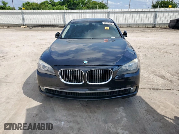 2012 BMW 7 Series 750Li xDrive с VIN WBAKC8C59CC437002, выставлен на аукционе Copart как лот 60975465 с пробегом Не указан миль и Чистый • Clean title. История ставок и продаж доступна на DreamBid. Изображение 5.