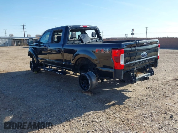 2019 Ford F-250 XL z VIN 1FT7W2BT2KEF39077, wystawiony jako IAAI lot #41921583 z przebiegiem 197 987 mil mil oraz . Historia ofert i sprzedaży dostępna na DreamBid. Obrazek 3.