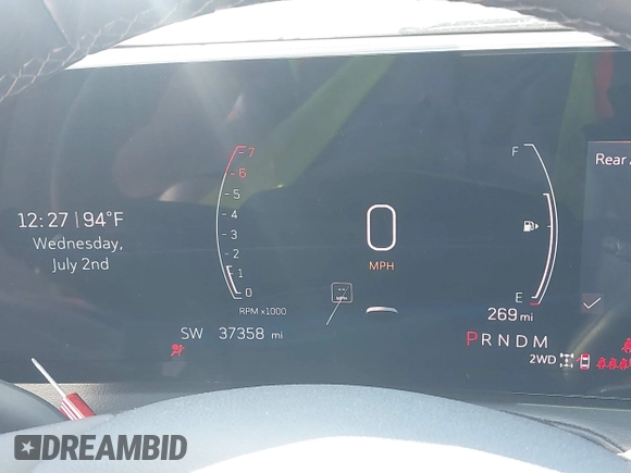 2024 Cadillac XT4 AWD Premium Luxury z VIN 1GYFZDR44RF144801, wystawiony jako IAAI lot #42646613 z przebiegiem 37 358 mil mil oraz . Historia ofert i sprzedaży dostępna na DreamBid. Obrazek 7.