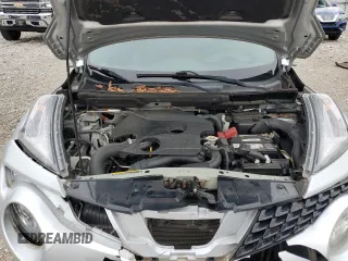 2017 Nissan Juke S with VIN JN8AF5MR9HT704009, listed as a Copart auction lot 43940775 with 123,279 mi miles and Salvage Title. Bid and sale history available at DreamBid. Image 11.