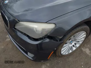 2010 BMW 7 Series 750Li с VIN WBAKB8C51ACY63184, выставлен на аукционе IAAI как лот 41495351 с пробегом 145 463 миль миль и . История ставок и продаж доступна на DreamBid. Изображение 6.