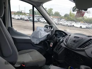 2017 Ford Transit z VIN 1FDYR2CM6HKB35997, wystawiony jako IAAI lot #38714739 z przebiegiem 114 147 mil mil oraz . Historia ofert i sprzedaży dostępna na DreamBid. Obrazek 5.