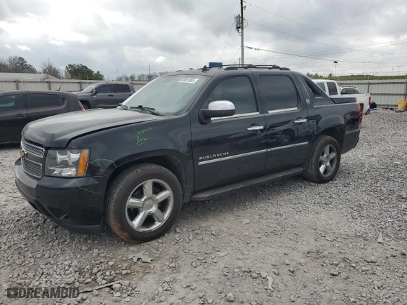 2013 Chevrolet Avalanche LTZ with VIN 3GNTKGE78DG317989, listed as a Copart auction lot 49081065 with 122,696 mi miles and Salvage Title. Bid and sale history available at carsss.com. Image 1.