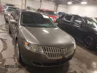 2012 Lincoln MKZ z VIN 3LNHL2GCXCR816462, wystawiony jako IAAI lot #41239544 z przebiegiem 182 083 mil mil oraz . Historia ofert i sprzedaży dostępna na DreamBid. Obrazek 12.