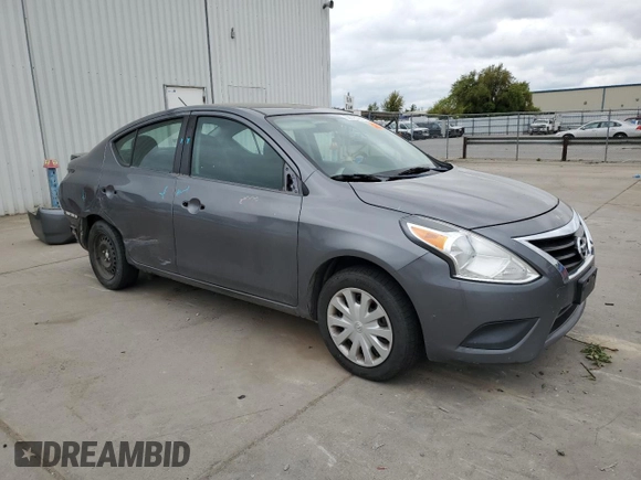 2019 Nissan Versa SV z VIN 3N1CN7AP7KL872090, wystawiony jako Copart lot #53095795 z przebiegiem 88 987 mil mil oraz Szkoda całkowita • Salvage title. Historia ofert i sprzedaży dostępna na DreamBid. Obrazek 4.