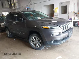 2017 Jeep Cherokee Latitude with VIN 1C4PJMCB6HW648564, listed as a IAAI auction lot 41987580 with 67,024 mi miles. Bid and sale history available at carsss.com. Image 1.