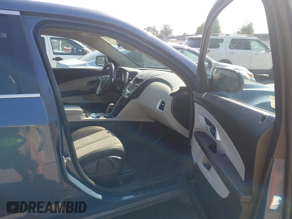 2011 Chevrolet Equinox LT w/1LT with VIN 2CNALDEC1B6205015, listed as a IAAI auction lot 42172654 with 173,440 mi miles. Bid and sale history available at carsss.com. Image 5.