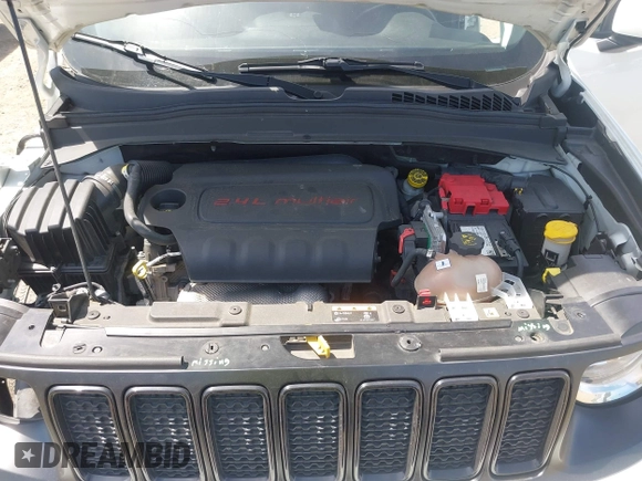 2019 Jeep Renegade Altitude with VIN ZACNJBBB4KPK54687, listed as a IAAI auction lot 42302929 with 70,122 mi miles and . Bid and sale history available at DreamBid. Image 10.