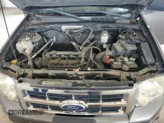 2011 Ford Escape XLT z VIN 1FMCU9D79BKB11405, wystawiony jako Copart lot #63095365 z przebiegiem Nie podano mil oraz Czysty tytuł • Clean title. Historia ofert i sprzedaży dostępna na DreamBid. Obrazek 11.