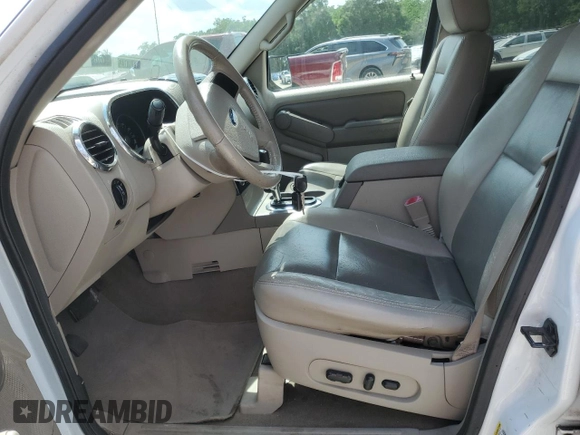 2007 Ford Explorer XLT with VIN 1FMEU63E07UA82430, listed as a Copart auction lot 54301185 with 189,085 mi miles and Salvage Title. Bid and sale history available at carsss.com. Image 7.