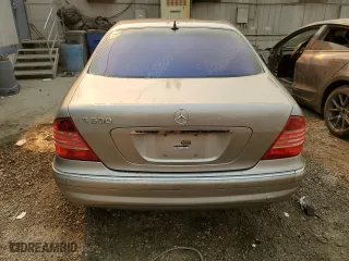 2006 Mercedes-Benz S-Class 5.0L with VIN WDBNG75JX6A481081, listed as a Copart auction lot 88057695 with 87,876 mi miles and Clean Title. Bid and sale history available at carsss.com. Image 6.