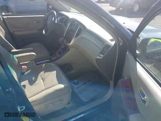 2006 Toyota Highlander w/3rd Row with VIN JTEEP21A660150722, listed as a IAAI auction lot 41765178 with 246,090 mi miles. Bid and sale history available at carsss.com. Image 5.