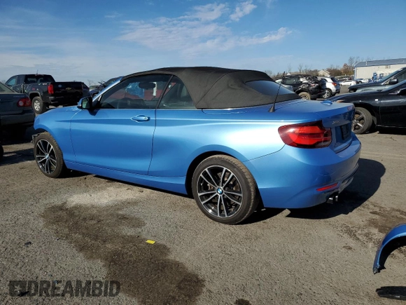 2020 BMW 2 Series 230i xDrive with VIN WBA2K1C01L7D97038, listed as a Copart auction lot 80822614 with 32,694 mi miles and Salvage Title. Bid and sale history available at carsss.com. Image 2.