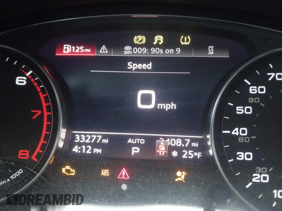2021 Audi Q5 Premium with VIN WA1AAAFY1M2101881, listed as a IAAI auction lot 41399547 with 33,277 mi miles. Bid and sale history available at carsss.com. Image 15.