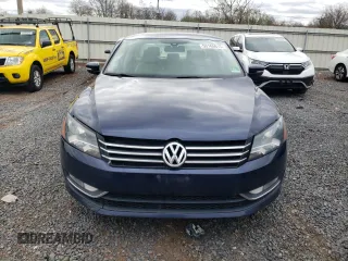 2015 Volkswagen Passat S with VIN 1VWAT7A30FC107907, listed as a Copart auction lot 53165615 with 196,059 mi miles and Clean title. Bid and sale history available at DreamBid. Image 5.
