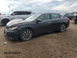 2017 Nissan Altima SV with VIN 1N4AL3AP7HC205887, listed as a Copart auction lot 61674065 with 116,573 mi miles and Salvage title. Bid and sale history available at DreamBid. Image 1.
