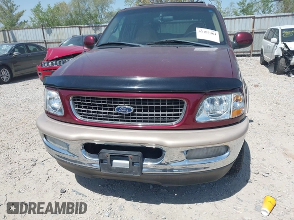 1998 Ford Expedition XLT z VIN 1FMRU17L9WLC23691, wystawiony jako IAAI lot #42107464 z przebiegiem 311 300 mil mil oraz . Historia ofert i sprzedaży dostępna na DreamBid. Obrazek 6.